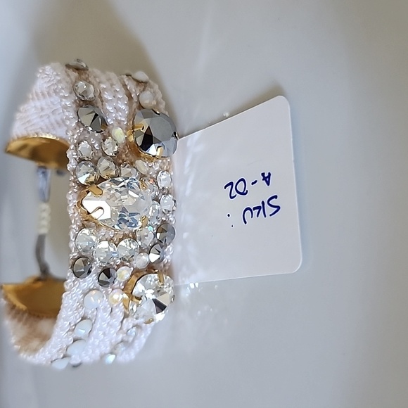 Handwoven Chiapas Bracelet by Giuliana Joyas w/ Swarovski Crystal Elements - Picture 5 of 5